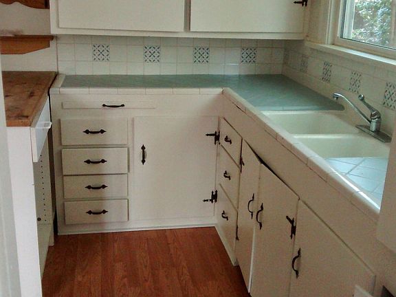 5th image of 425 Margarita Ave
