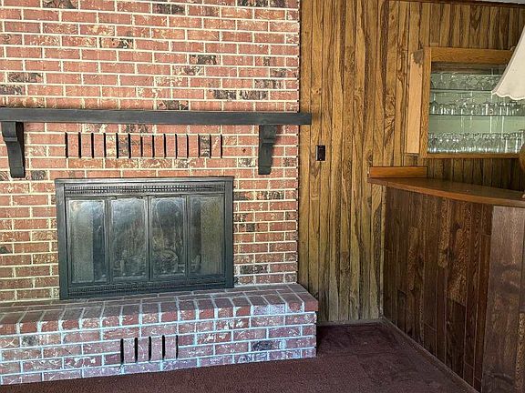 5th image of 735 Aiello Rd