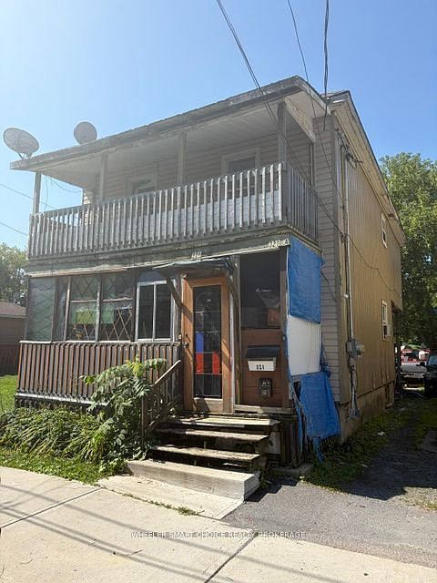 1st image of 321 Louisa St