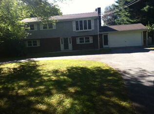 28 Eisenhower St, Coventry, RI 02816