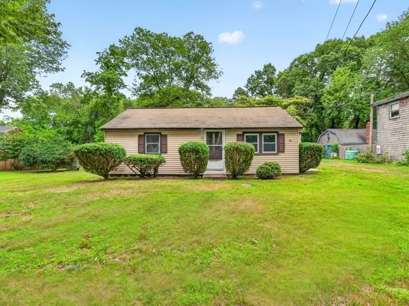 42 Cottage Dr, Holliston, MA 01746