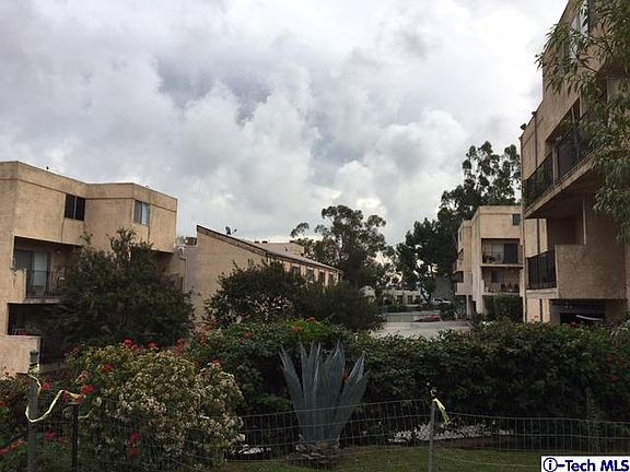 5th image of 1761 Neil Armstrong St APT 106