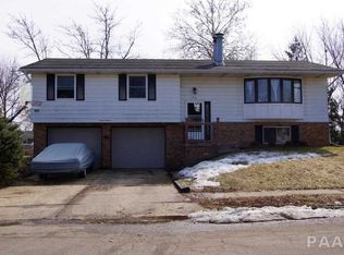 1216 W Pine St, Chillicothe, IL 61523