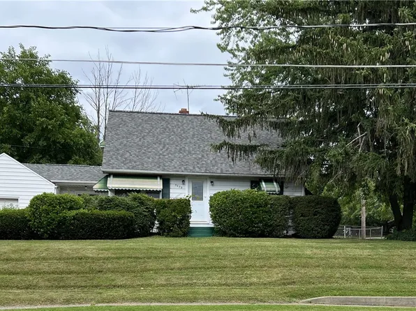 3939 Wayne St, Erie, PA 16504