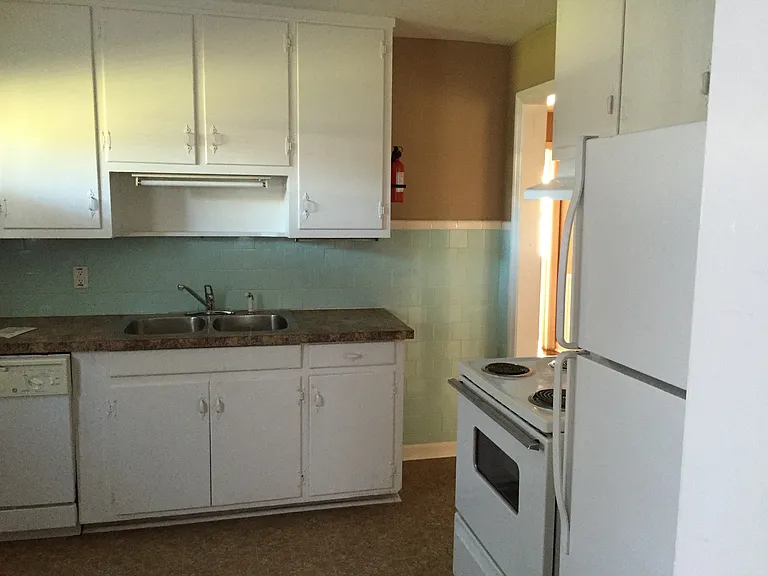 3122 Baldwin St — Photo 3