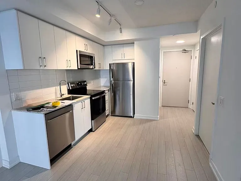 4010 Eglinton Ave W #205 — Photo 3