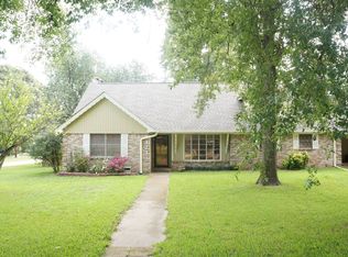 415 Noonday Rd, Chandler, TX 75758