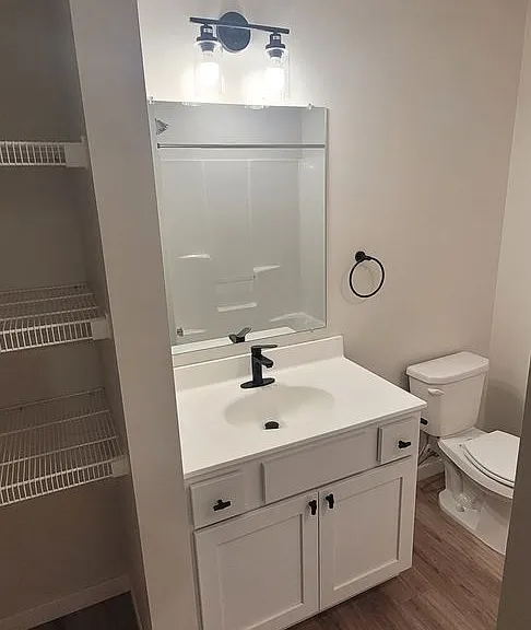 826-834 Thames Ct #1008 — Photo 61