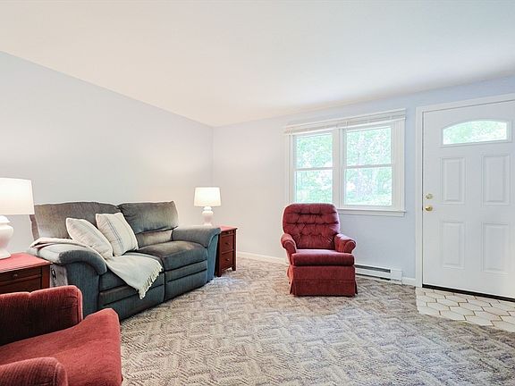 2nd image of 330 Thurston St Unit 330