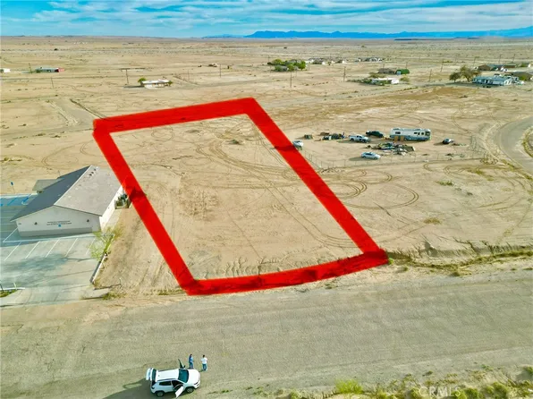 1221 Riviera Cir Lot 8, Thermal, CA 92274