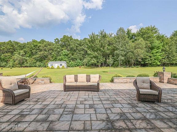 5th image of 240 Terrace Dr