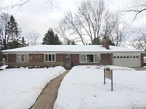 1st image of 17869 Kinross Ave