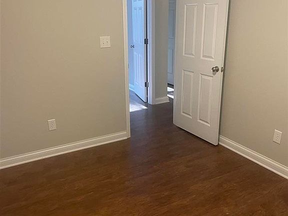 5th image of 4221 Teejay Dr NW