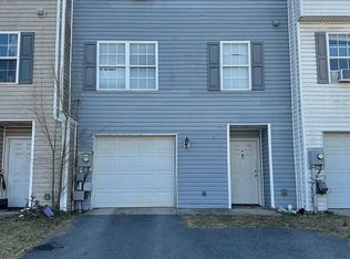 121 Topaz Ln #1-464, Inwood, WV 25428