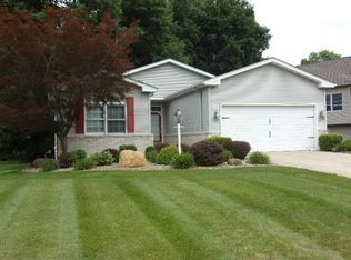 3010 S Wooddale Dr, Jackson, MI 49203