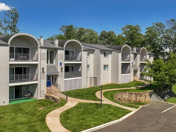 Valley Stream Apartments