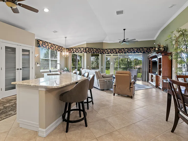 12021 Brassie Cir #201 — Photo 2