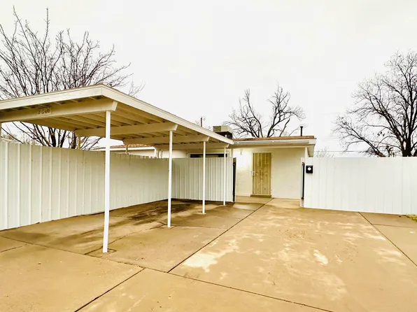 2806 S Largo Dr, Roswell, NM 88203