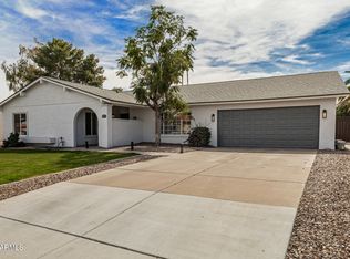 913 W SUMMIT Place, Chandler, AZ 85225