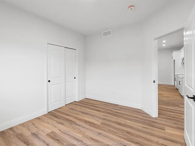 154 McLellan Ave #A — Photo 25