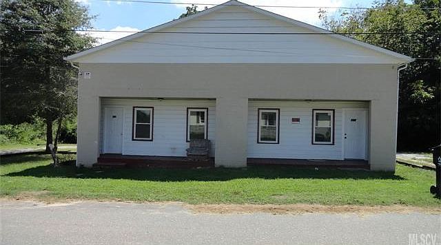 1st image of 112-120 Throneburg Ave