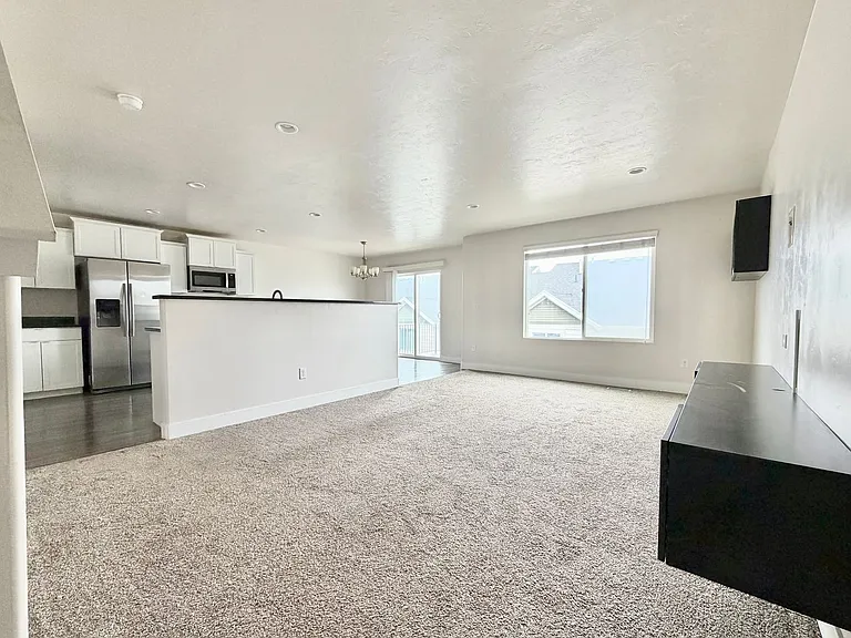 15122 S Gallant Dr — Photo 4