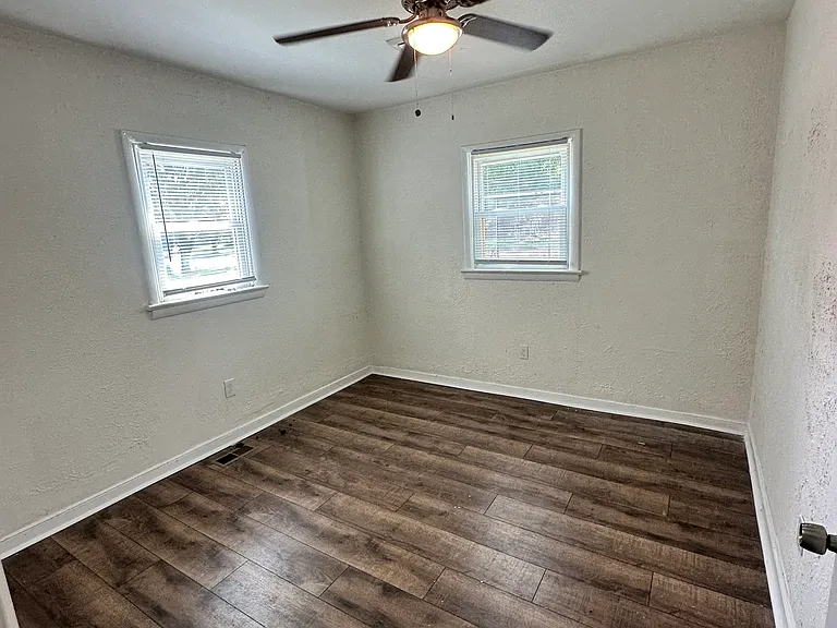 227 Settlers Landing Rd — Photo 9
