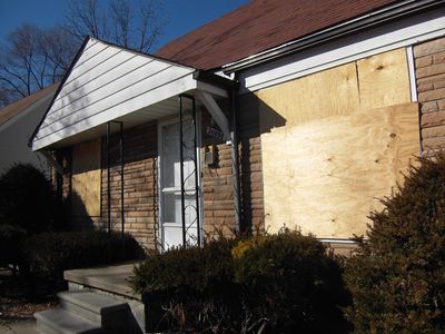 26654 W Hills Dr, Inkster, MI, 48141