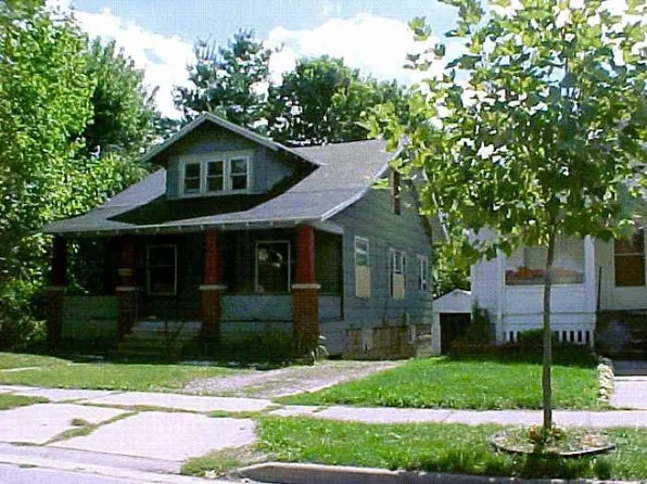 1434 Jerome St, Lansing, MI 48912