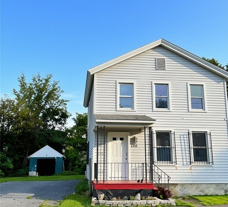 1st image of 128 Louisa St
