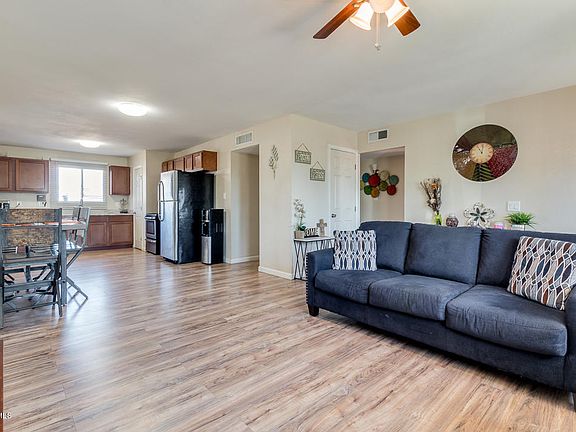 5th image of 5438 W Cambridge Ave