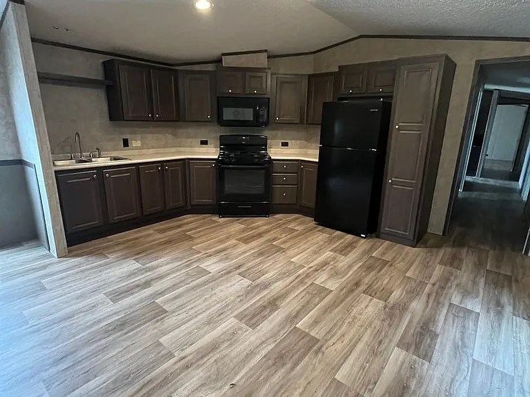 764 Wilson Dr — Photo 10
