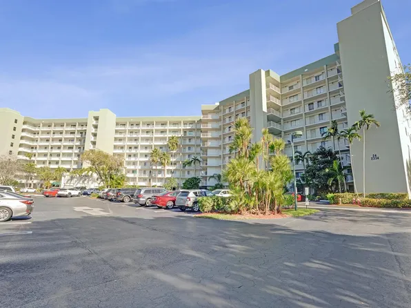 2334 S Cypress Bend Dr APT 907, Pompano Beach, FL 33069