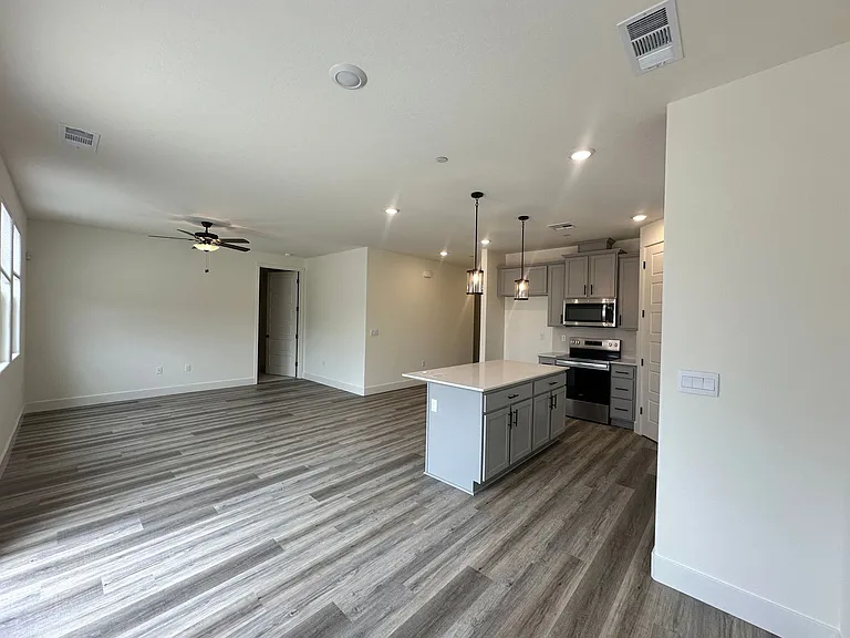 4035 W Sunnyview Ave — Photo 14
