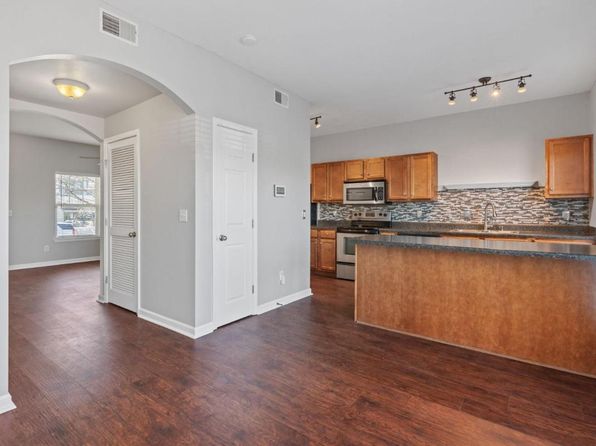 718 Vernon Ave
