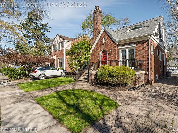 3rd image of 73 Amherst Rd