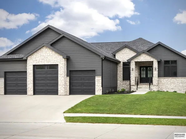 12414 N 161st Ave, Bennington, NE 68007