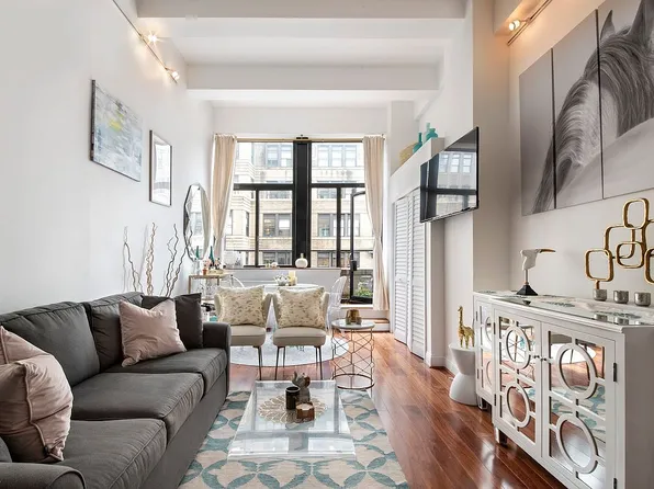 310 E 46th St APT 11S, New York, NY 10017