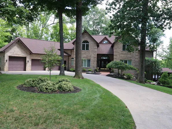 231 Lakeshore Dr, Batesville, IN 47006