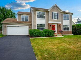 318 Chautauqua Ln, Sycamore, IL 60178