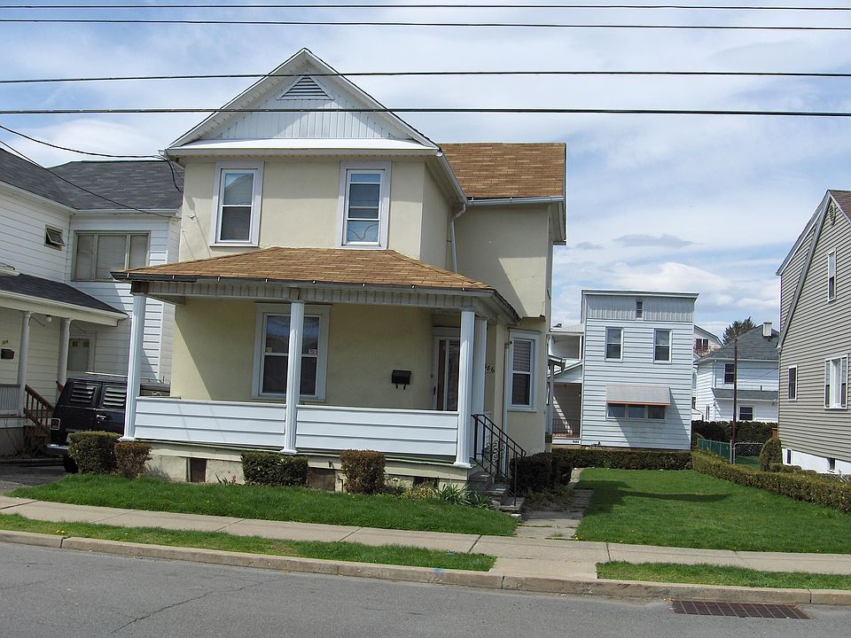 386 E Union St Front House