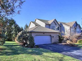 506 Bridgeview Dr, Lemoyne, PA