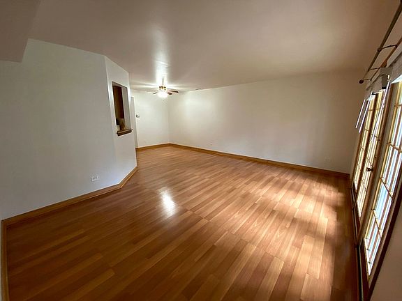 4th image of 615 Quincy Bridge Ln APT 102