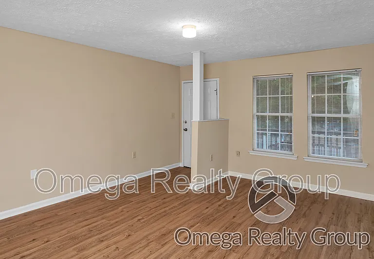 156 Patton St W #G — Photo 6