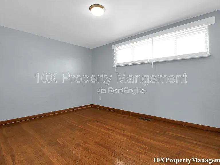 2459 Hiawatha St — Photo 14