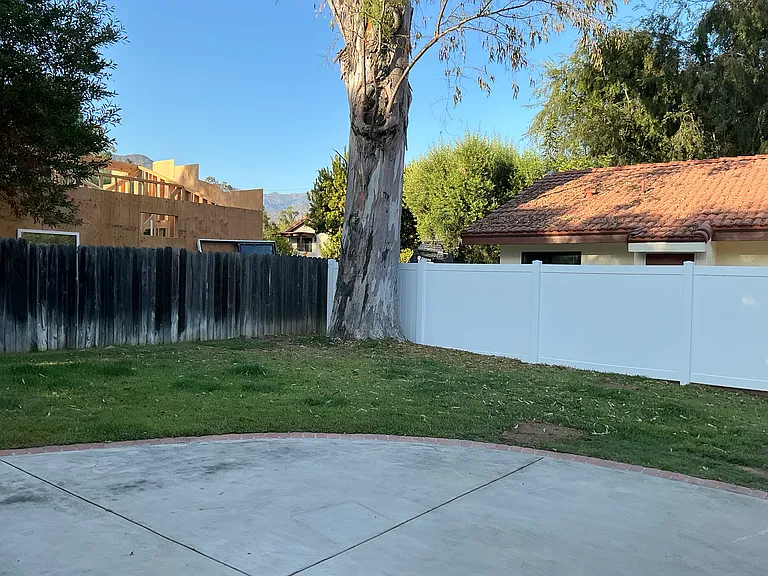 504 W Aliso St — Photo 10
