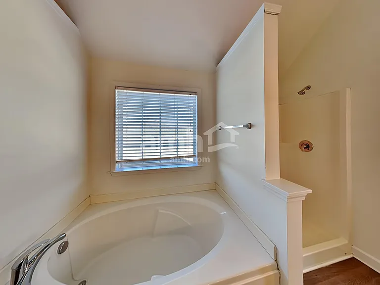 3004 Macon Ct — Photo 13