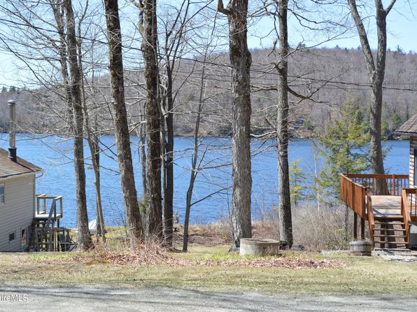 40 N Lake Way, Becket, MA 01223