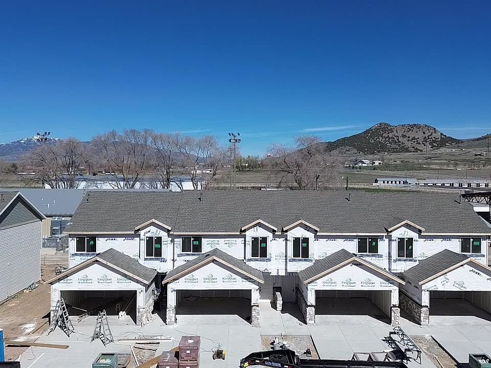 1st image of 72 Cedar Ln