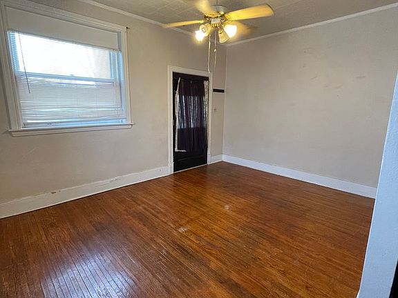 3rd image of 2103 Nebraska St #3